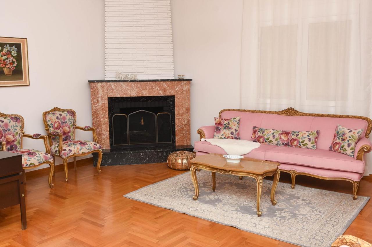 شقة Ellis House أغرينيو المظهر الخارجي الصورة